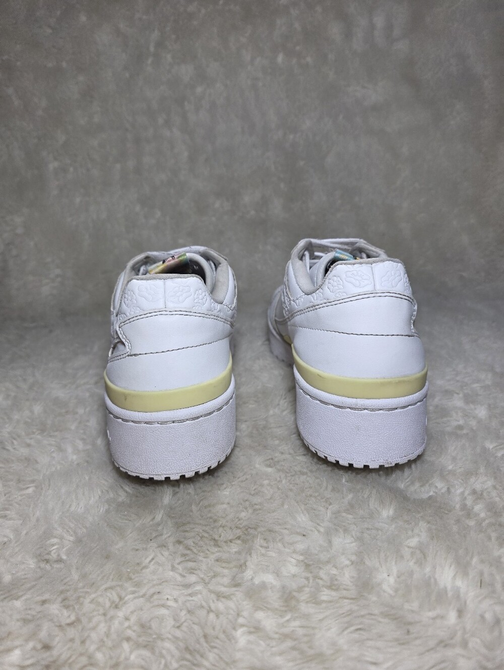 Adidas x Disney Forum Bold Platform Sneakers White Floral Rose Belle Sz 8 GW8571 - Picture 5 of 10